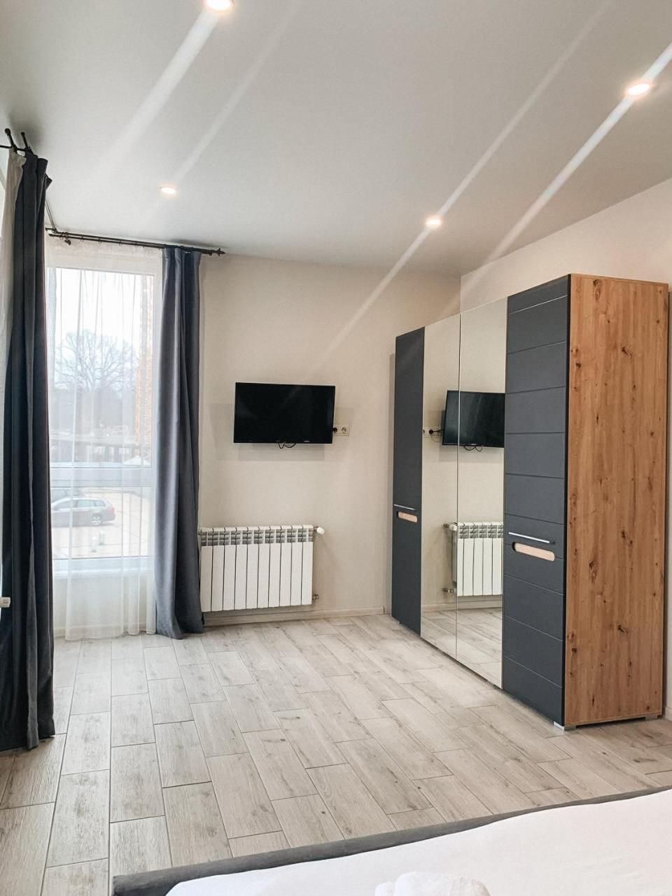 Apartments Domovik Mira 11S/5 Мукачево Экстерьер фото